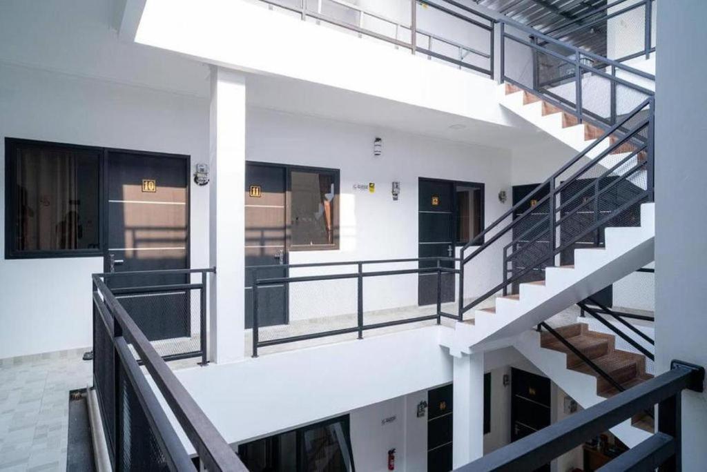 Oyo 94143 Mahagoni House Syariah 호텔 보고르 외부 사진